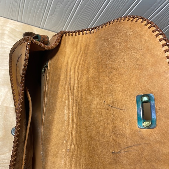 Vintage Floral Tooled Leather Purse - Picture 8 of 16